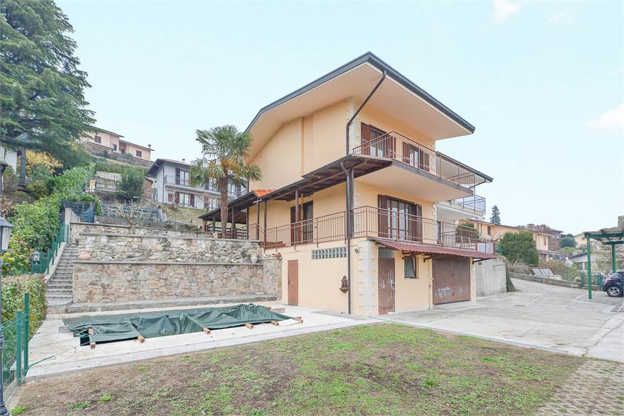 Esterno